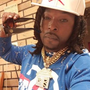 Meet your Posher, Kenneth